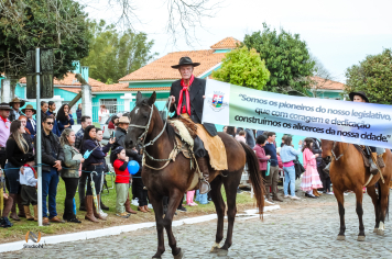 Foto - Desfile Cívico Farroupilha 2025