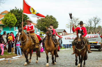 Foto - Desfile Cívico Farroupilha 2025