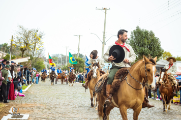 Foto - Desfile Cívico Farroupilha 2025