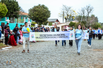 Foto - Desfile Cívico Farroupilha 2025
