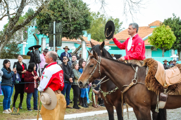 Foto - Desfile Cívico Farroupilha 2025