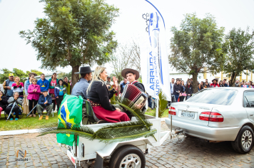 Foto - Desfile Cívico Farroupilha 2025