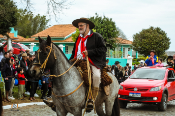 Foto - Desfile Cívico Farroupilha 2025