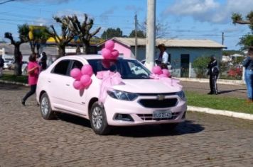 Foto - Desfile Outubro Rosa