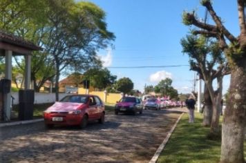 Foto - Desfile Outubro Rosa