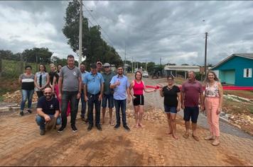 Prefeitura inaugura pavimentação da rua Coronel Feliciano