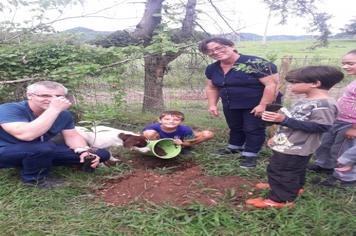 Mais uma ação em parceria das secretarias de Agricultura e de Educação com a Emater