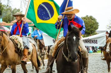 Foto - Desfile Cívico Farroupilha 2025
