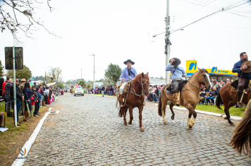 Foto - Desfile Cívico Farroupilha 2025