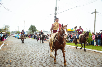 Foto - Desfile Cívico Farroupilha 2025