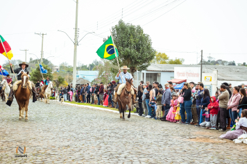 Foto - Desfile Cívico Farroupilha 2025