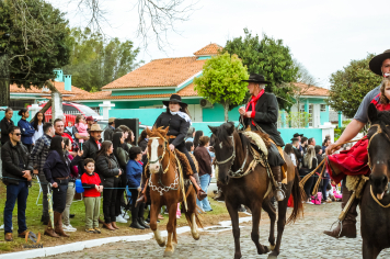 Foto - Desfile Cívico Farroupilha 2025