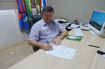 Início da pavimentação da Avenida Passo das Tropas/14 de Julho