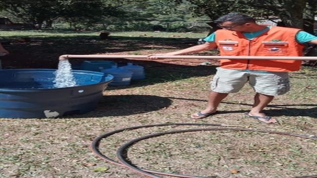 Defesa Civil atende moradores do interior com abastecimento de água
Ação é feita em conjunto com secretaria de Agricultura e Meio Ambiente e Departamento de Água